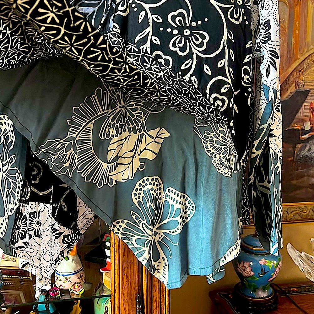 PristineWILDTHING CHICO Of CAWhiteBlackSoftTealGeomatric&Flower L/XL.Versatile - Picture 10 of 13